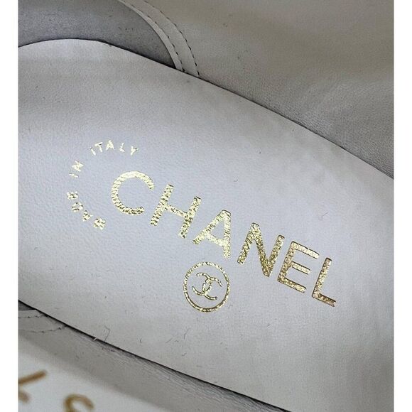 Authentic NWT CHANEL Ivory Bow Detail CC Logo Ruched Ankle Booties Size … - Picture 13 of 17